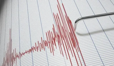 Komşuda şiddetli deprem! Türkiye’de de hissedildi